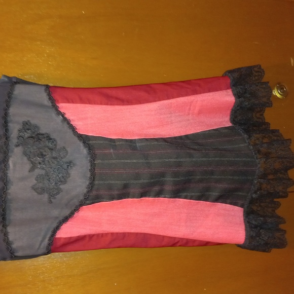 KOLLONTAI SIZE XS, BLACK & Red Tunic - Picture 5 of 16